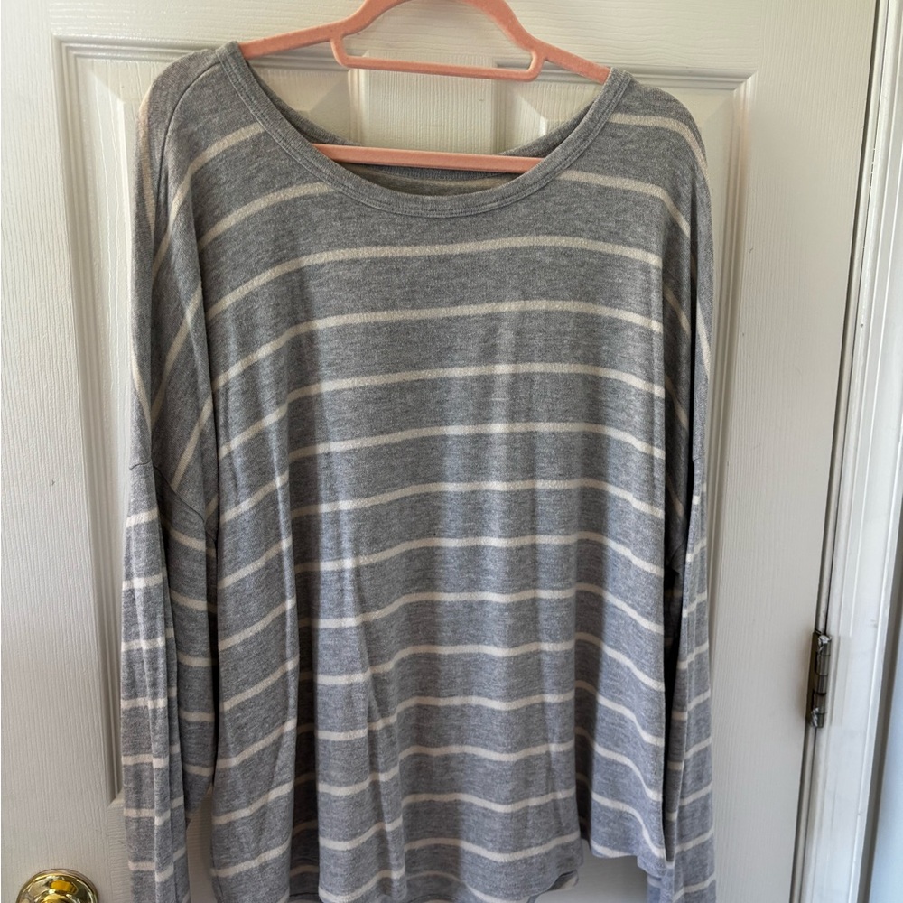 Lucky Brand Gray and Cream Knit Top